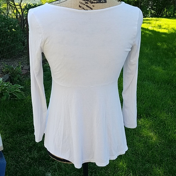 Top - Picture 2 of 3